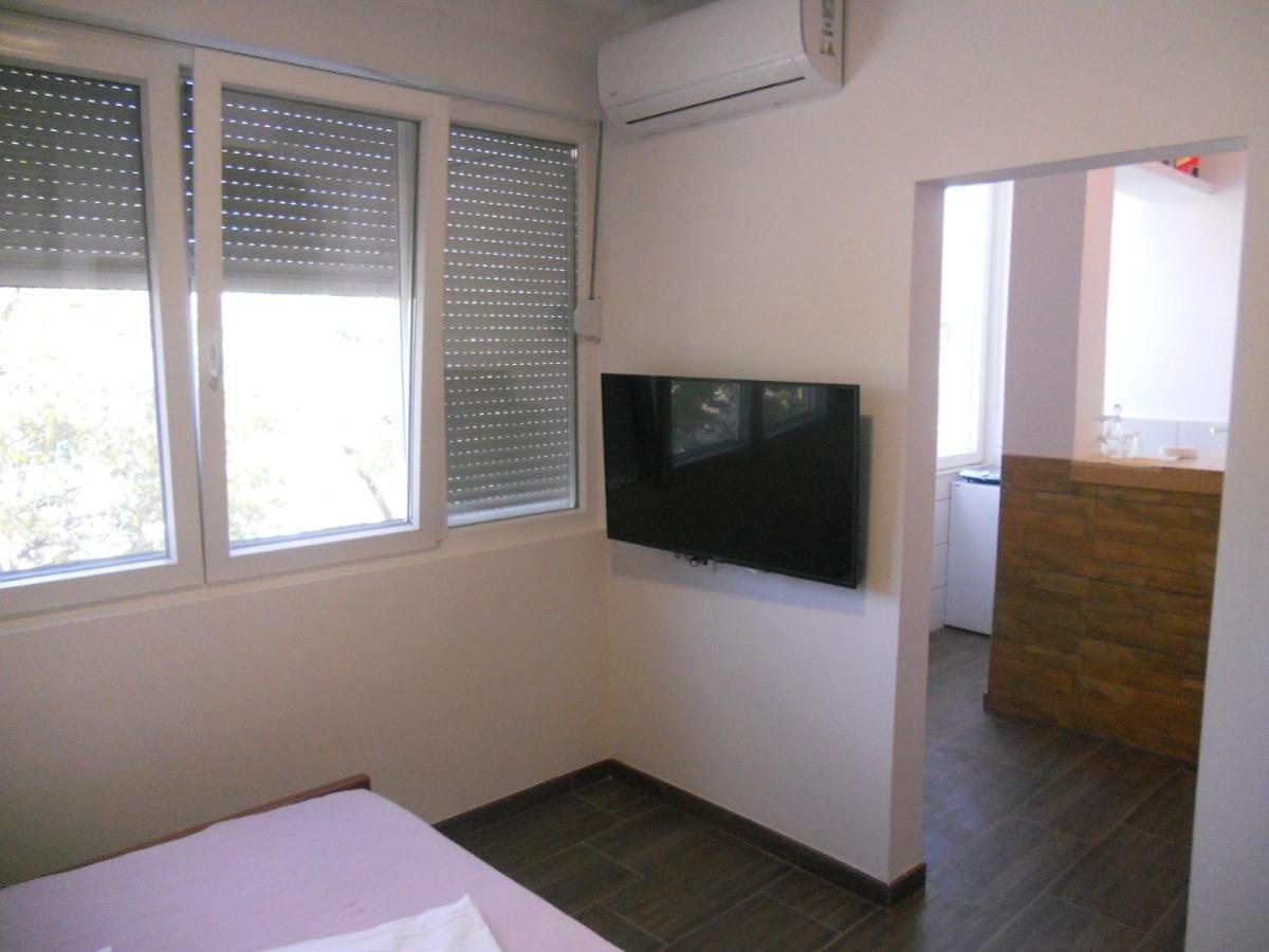 Apartmani Bonaca U Centru Niksica Ngoại thất bức ảnh