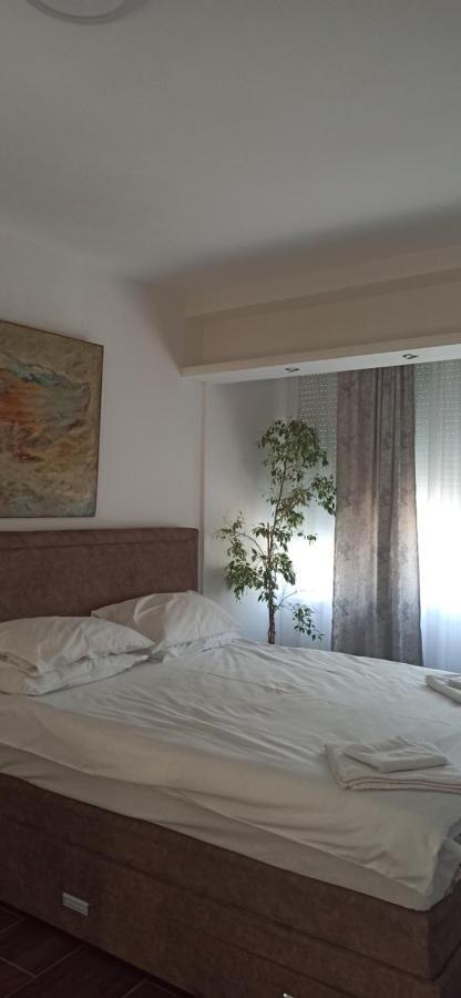 Apartmani Bonaca U Centru Niksica Ngoại thất bức ảnh